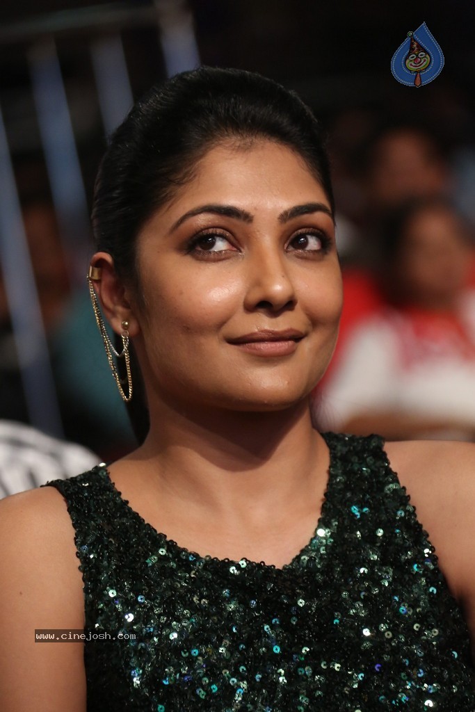 Kamalini Mukherjee at GAV Audio - 109 / 150 photos
