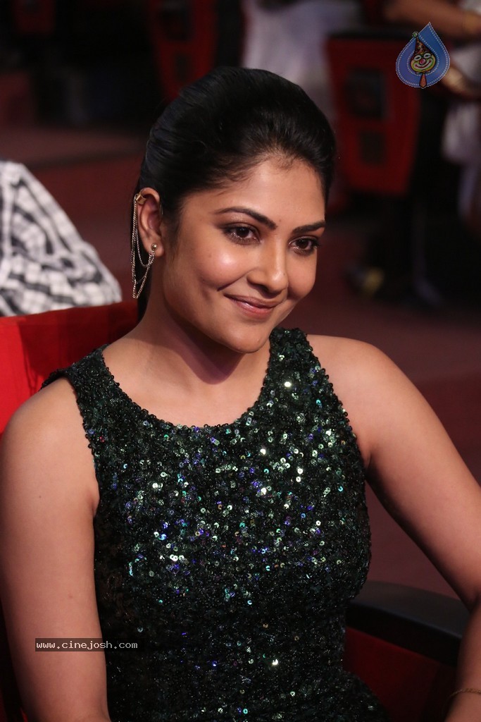 Kamalini Mukherjee at GAV Audio - 119 / 150 photos