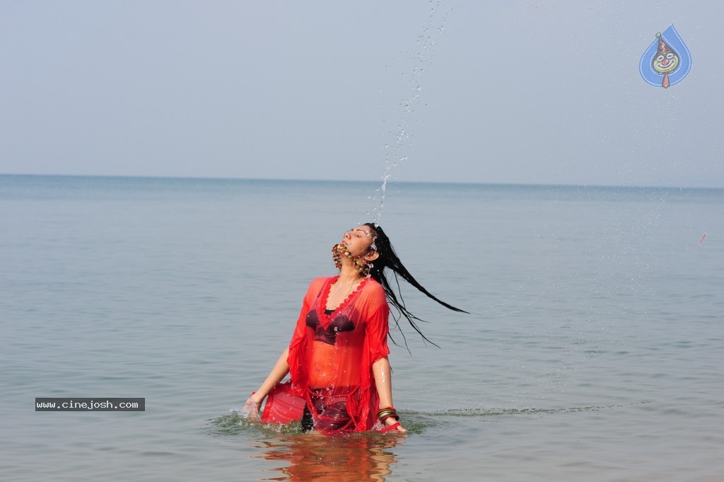 Kamna Jethmalani Hot Pics - 12 / 149 photos
