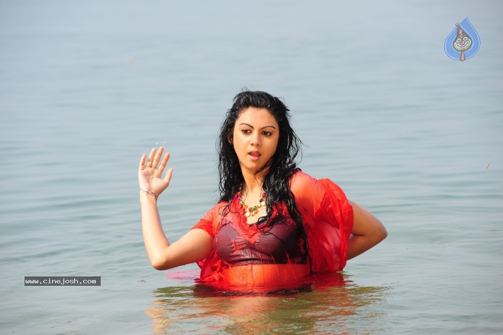 Kamna Jethmalani Hot Pics - 25 / 149 photos