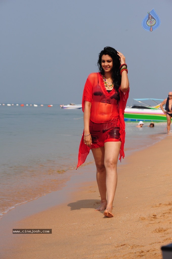 Kamna Jethmalani Hot Pics - 29 / 149 photos