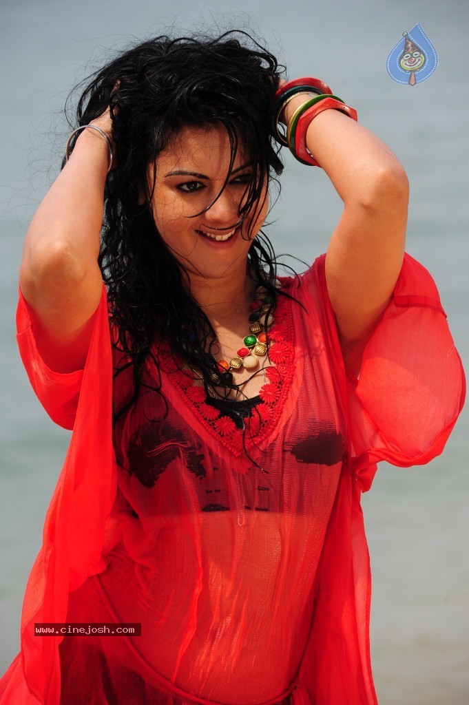 Kamna Jethmalani Hot Pics - 40 / 149 photos