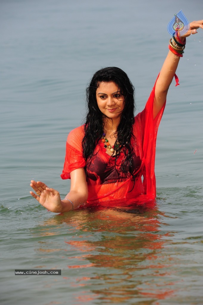 Kamna Jethmalani Hot Pics - 44 / 149 photos