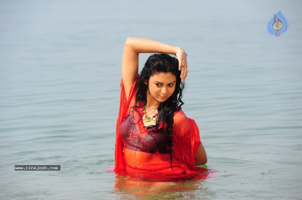 Kamna Jethmalani Hot Pics - 53 / 149 photos
