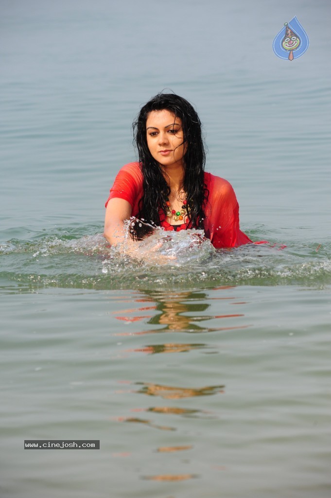 Kamna Jethmalani Hot Pics - 87 / 149 photos