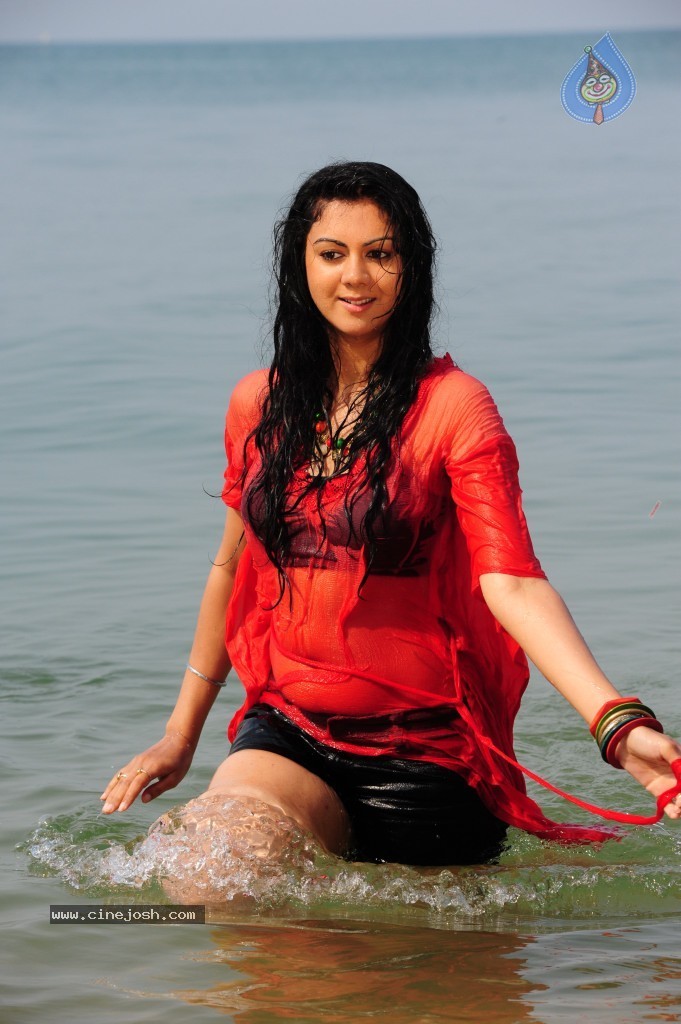 Kamna Jethmalani Hot Pics - 93 / 149 photos