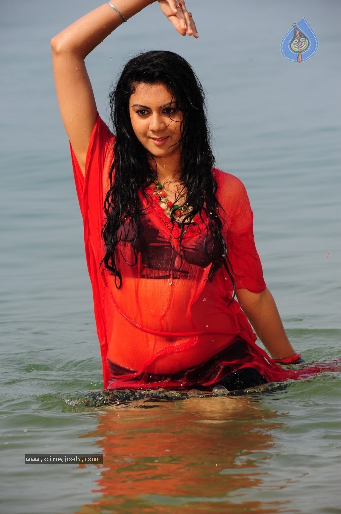 Kamna Jethmalani Hot Pics - 104 / 149 photos
