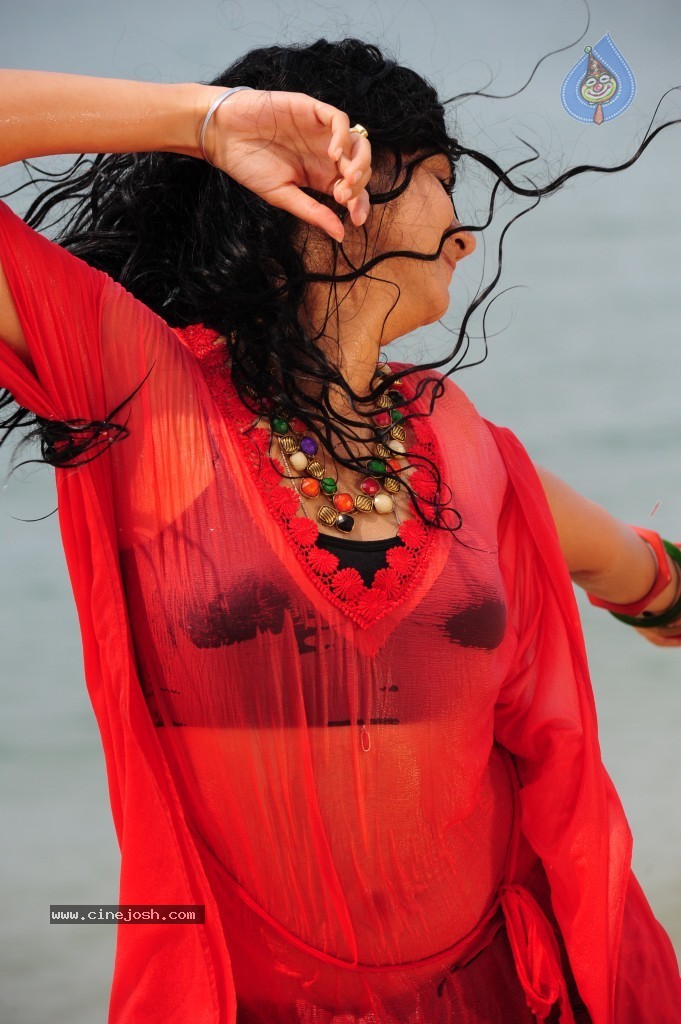 Kamna Jethmalani Hot Pics - 105 / 149 photos