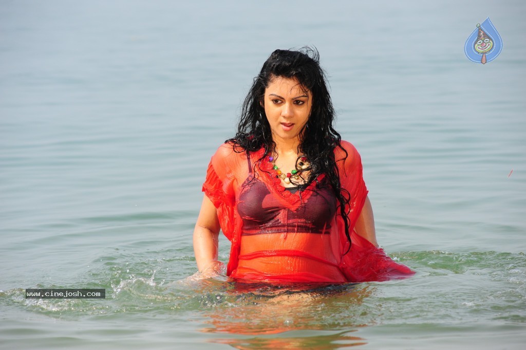 Kamna Jethmalani Hot Pics - 125 / 149 photos