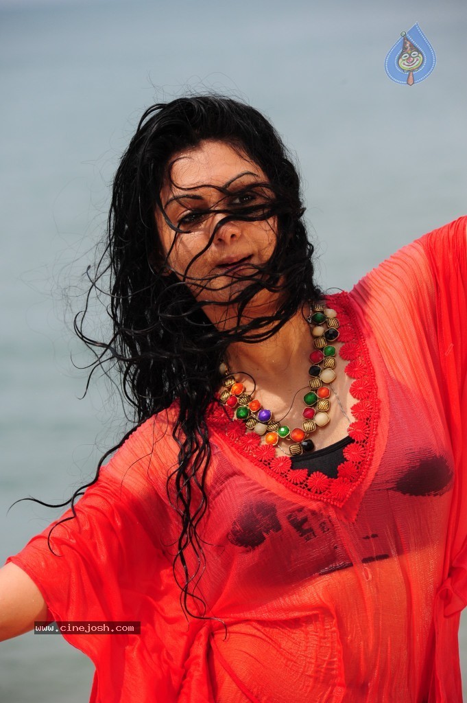 Kamna Jethmalani Hot Pics - 130 / 149 photos