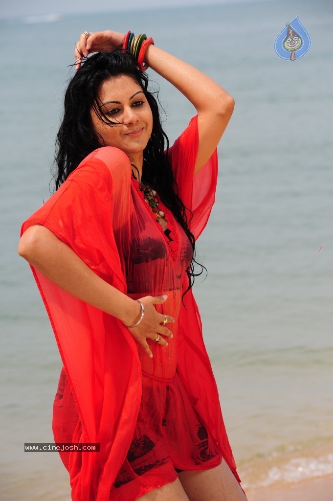 Kamna Jethmalani Hot Pics - 137 / 149 photos