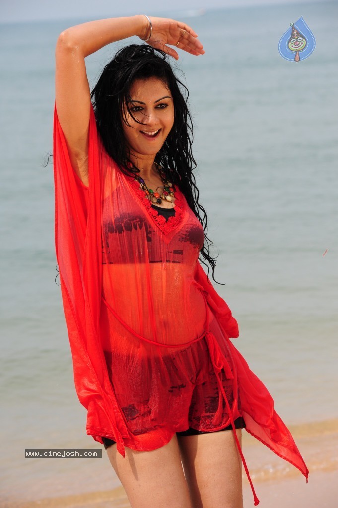 Kamna Jethmalani Hot Pics - 138 / 149 photos