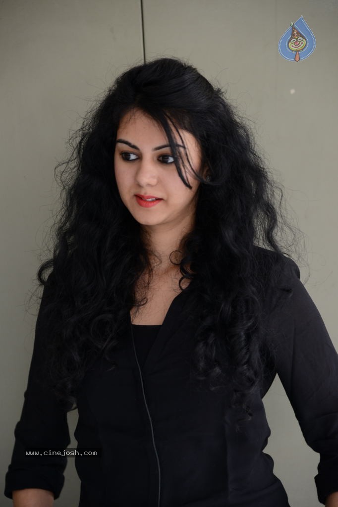 Kamna Jethmalani Latest Images - 28 / 79 photos