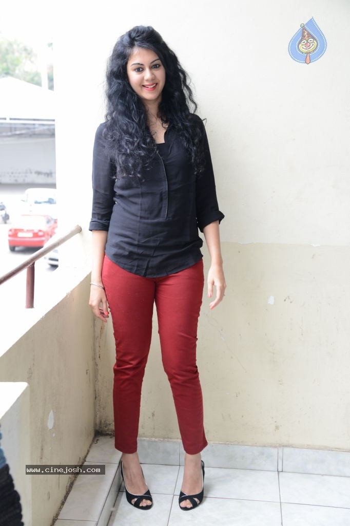 Kamna Jethmalani Latest Images - 41 / 79 photos