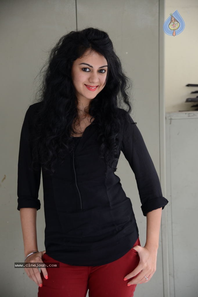 Kamna Jethmalani Latest Images - 43 / 79 photos