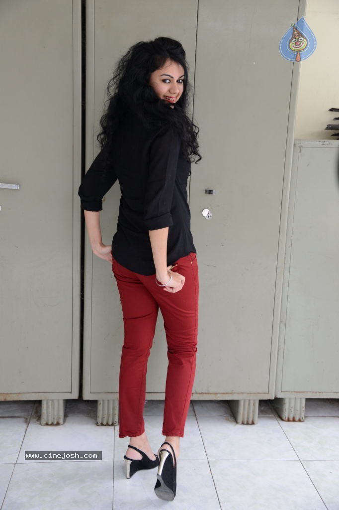 Kamna Jethmalani Latest Images - 51 / 79 photos