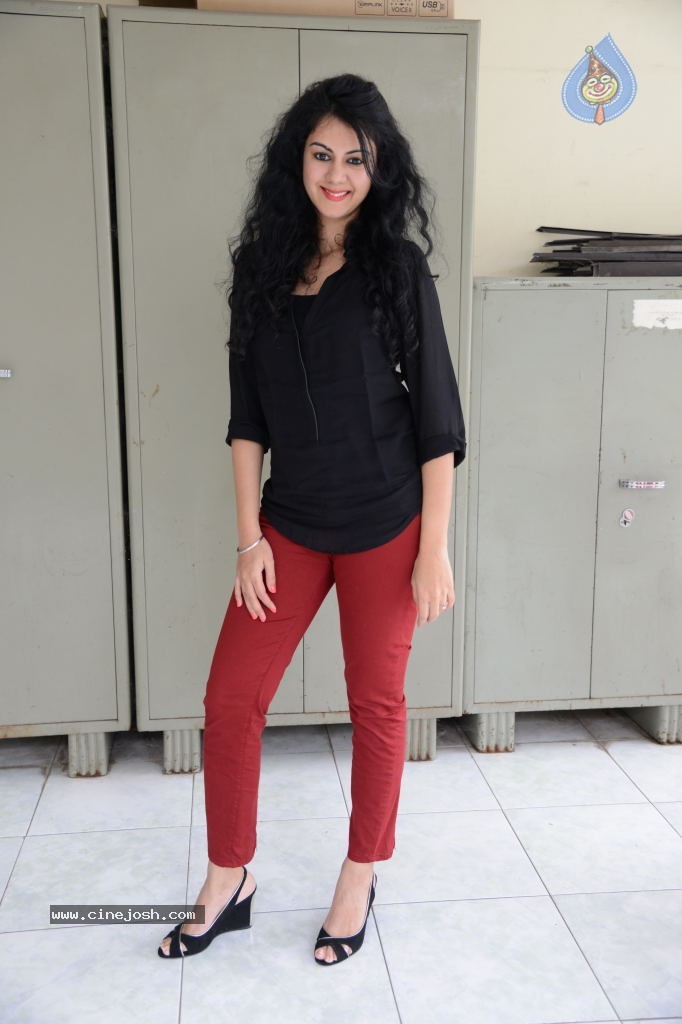 Kamna Jethmalani Latest Images - 55 / 79 photos