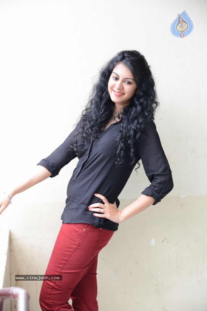 Kamna Jethmalani Latest Images - 59 / 79 photos
