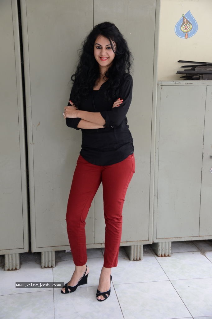 Kamna Jethmalani Latest Images - 60 / 79 photos