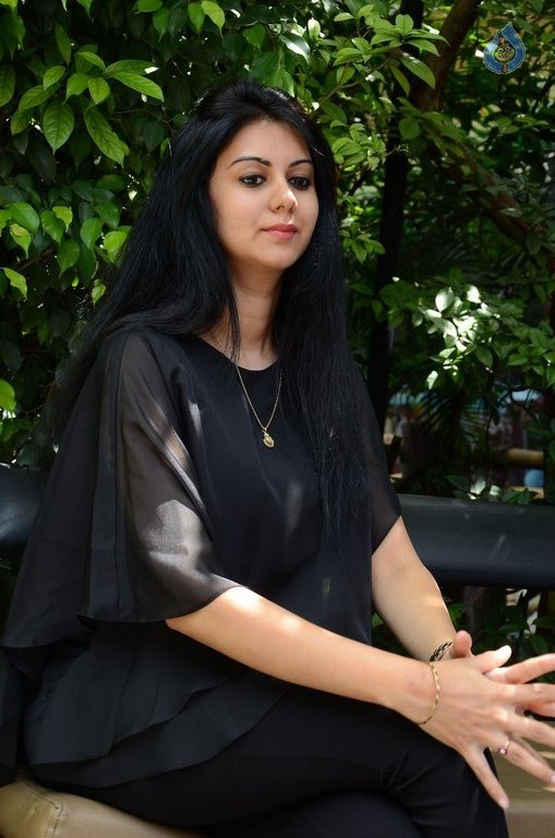 Kamna Jethmalani Latest Photos - 38 / 41 photos