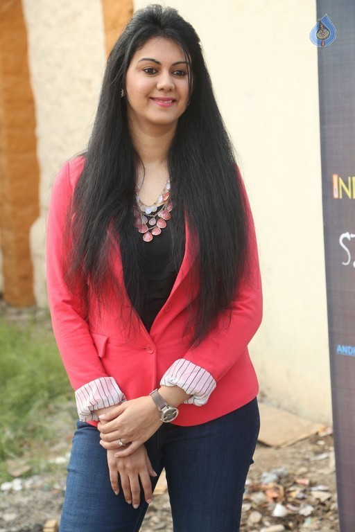 Kamna Jethmalani New Pics - 25 / 31 photos