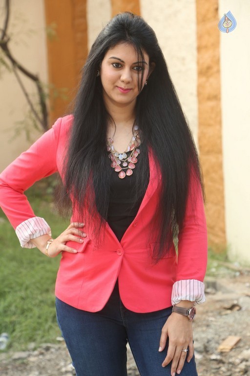 Kamna Jethmalani New Pics - 29 / 31 photos
