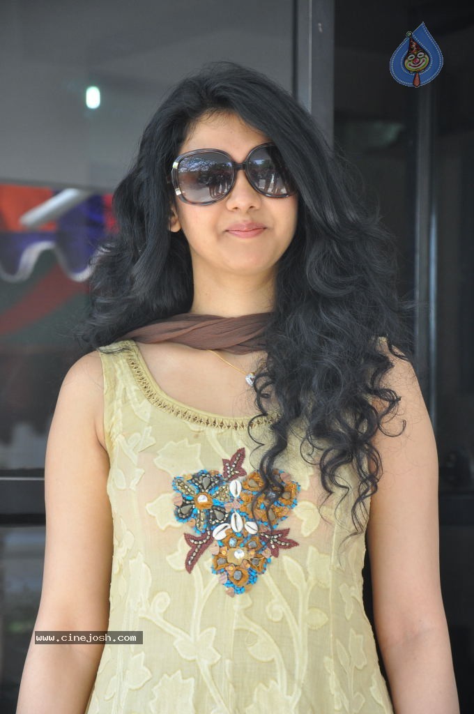 Kamna Jethmalani New Stills - 8 / 29 photos