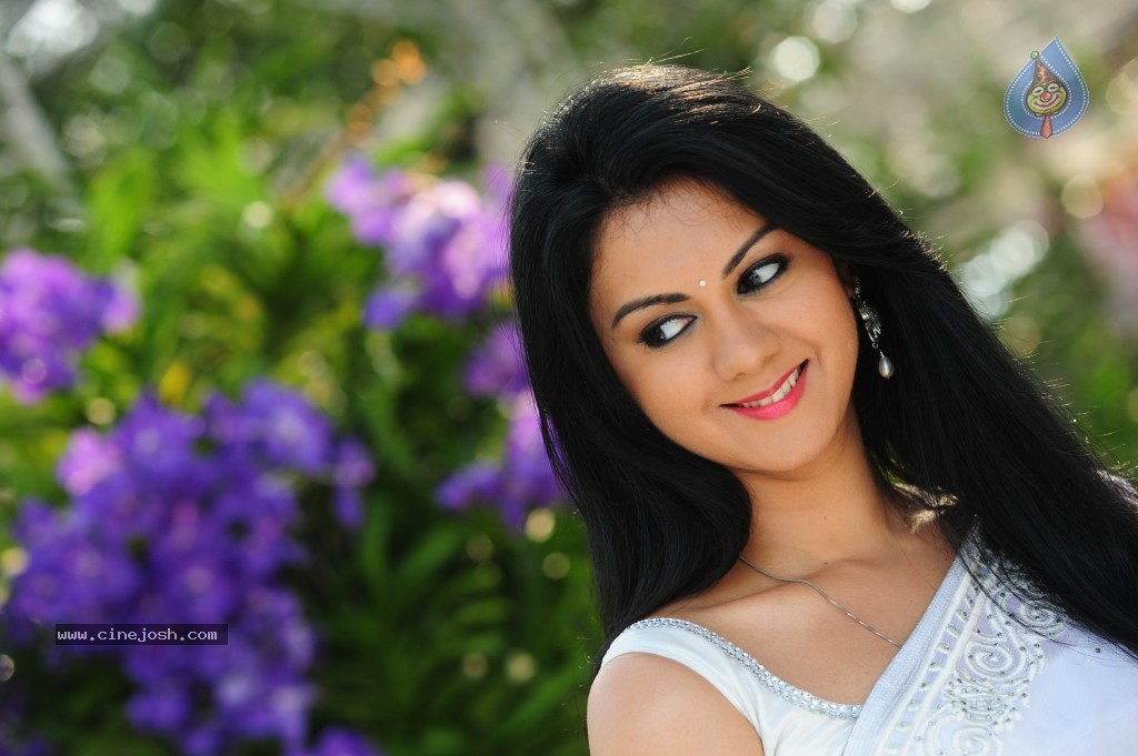 Kamna Jethmalani New Stills - 21 / 49 photos