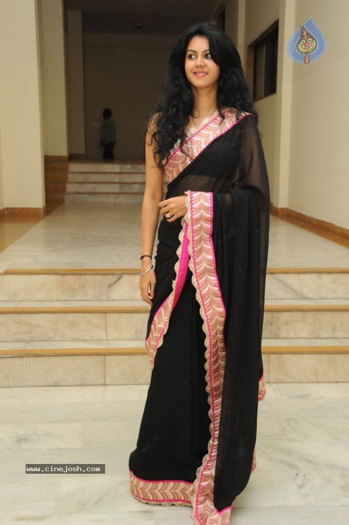 Kamna Jethmalani New Stills - 74 / 91 photos