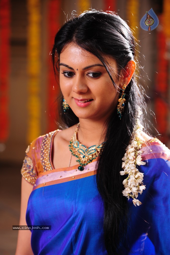 Kamna Jethmalani New Stills - 16 / 48 photos