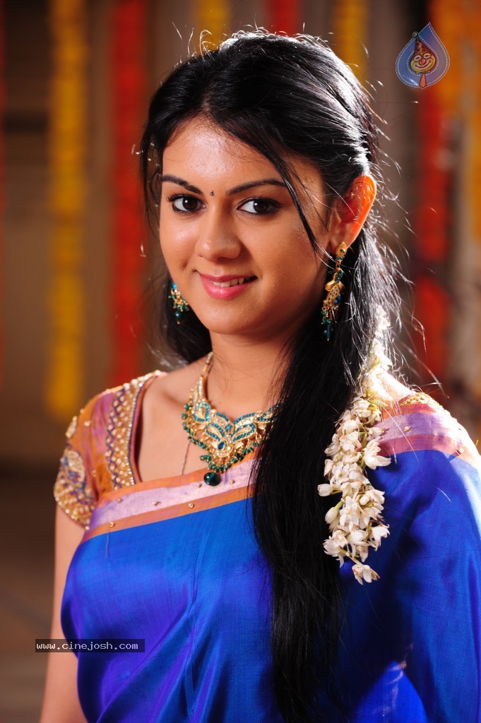 Kamna Jethmalani New Stills - 41 / 48 photos