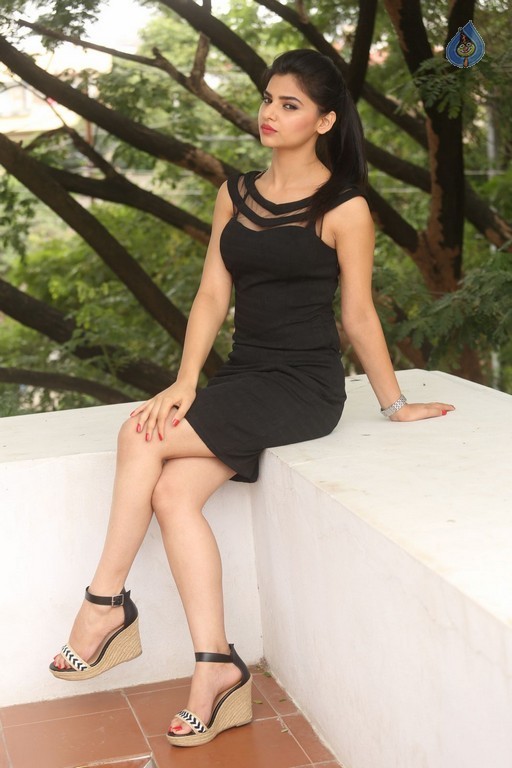 Kamna Ranawat New Gallery - 5 / 59 photos