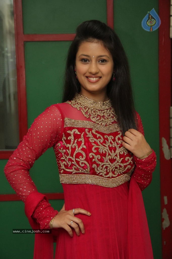 Kanika Tiwari Latest Stills - 5 / 79 photos