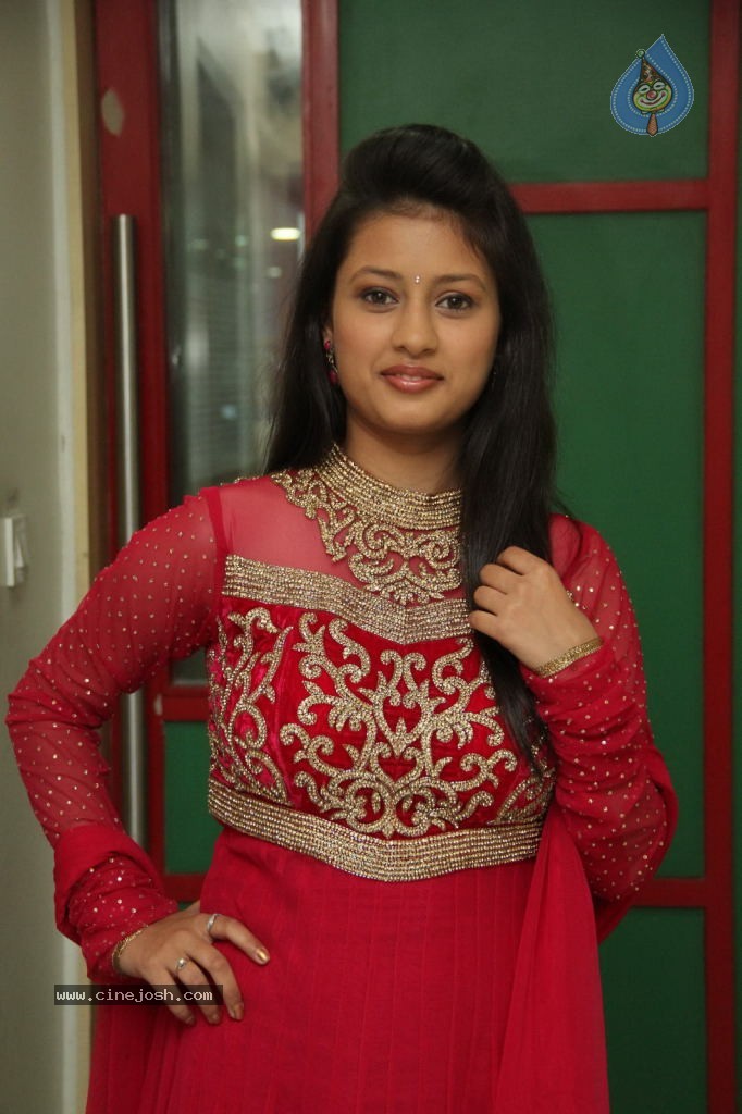 Kanika Tiwari Latest Stills - 23 / 79 photos
