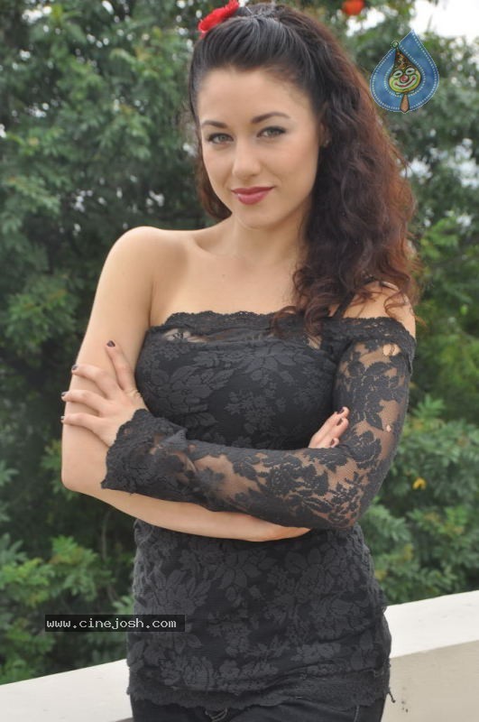 Karma Movie Actress Jade Tailor  - 2 / 52 photos