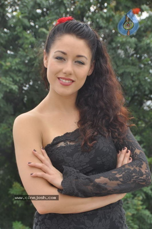 Karma Movie Actress Jade Tailor  - 24 / 52 photos