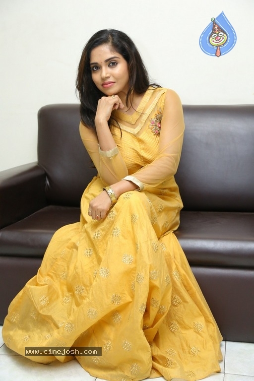 Karunya Chowdary Latest Photos - 5 / 15 photos