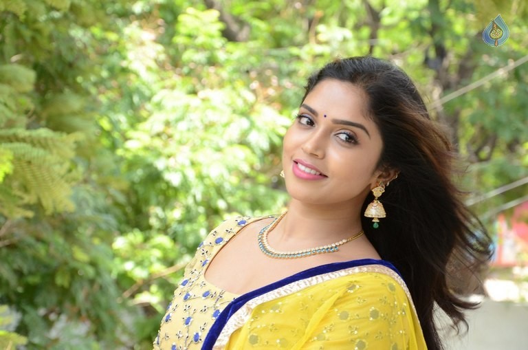 Karunya New Photos - 15 / 40 photos