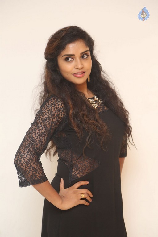Karunya Pics - 11 / 37 photos