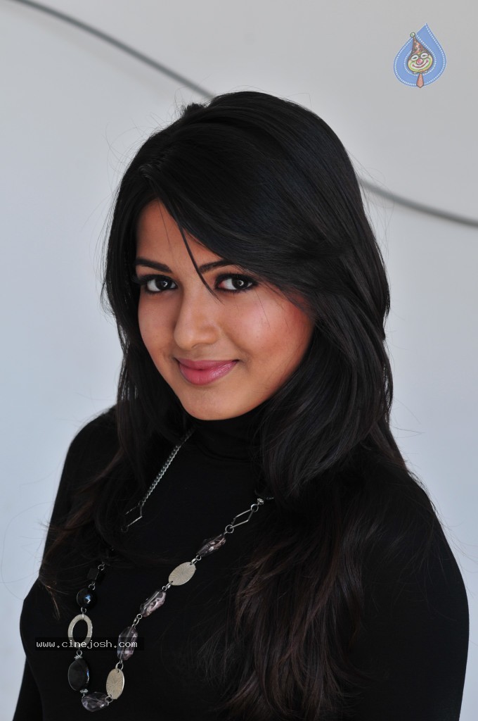 Katherine Theresa Hot Gallery - 45 / 106 photos