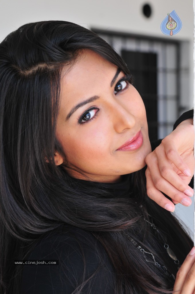 Katherine Theresa Hot Gallery - 60 / 106 photos
