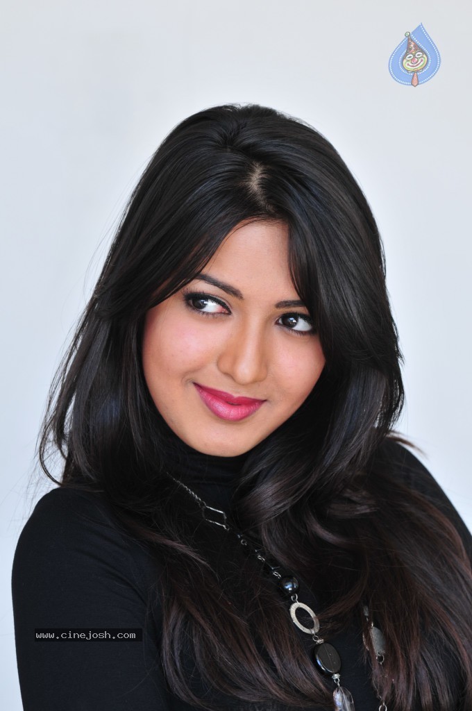 Katherine Theresa Hot Gallery - 106 / 106 photos