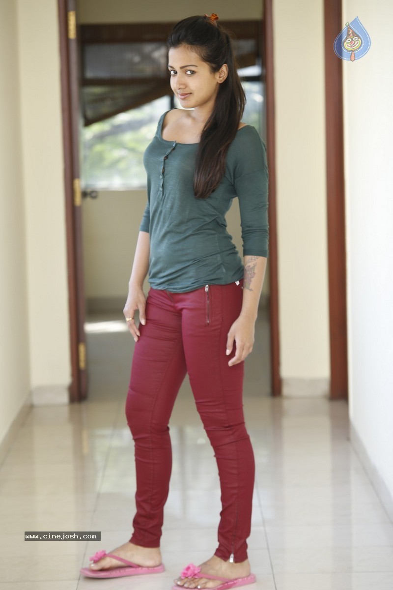 Katherine Theresa New Pics - 27 / 46 photos