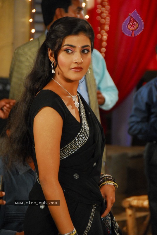 Kausha Actress stills - 36 / 52 photos