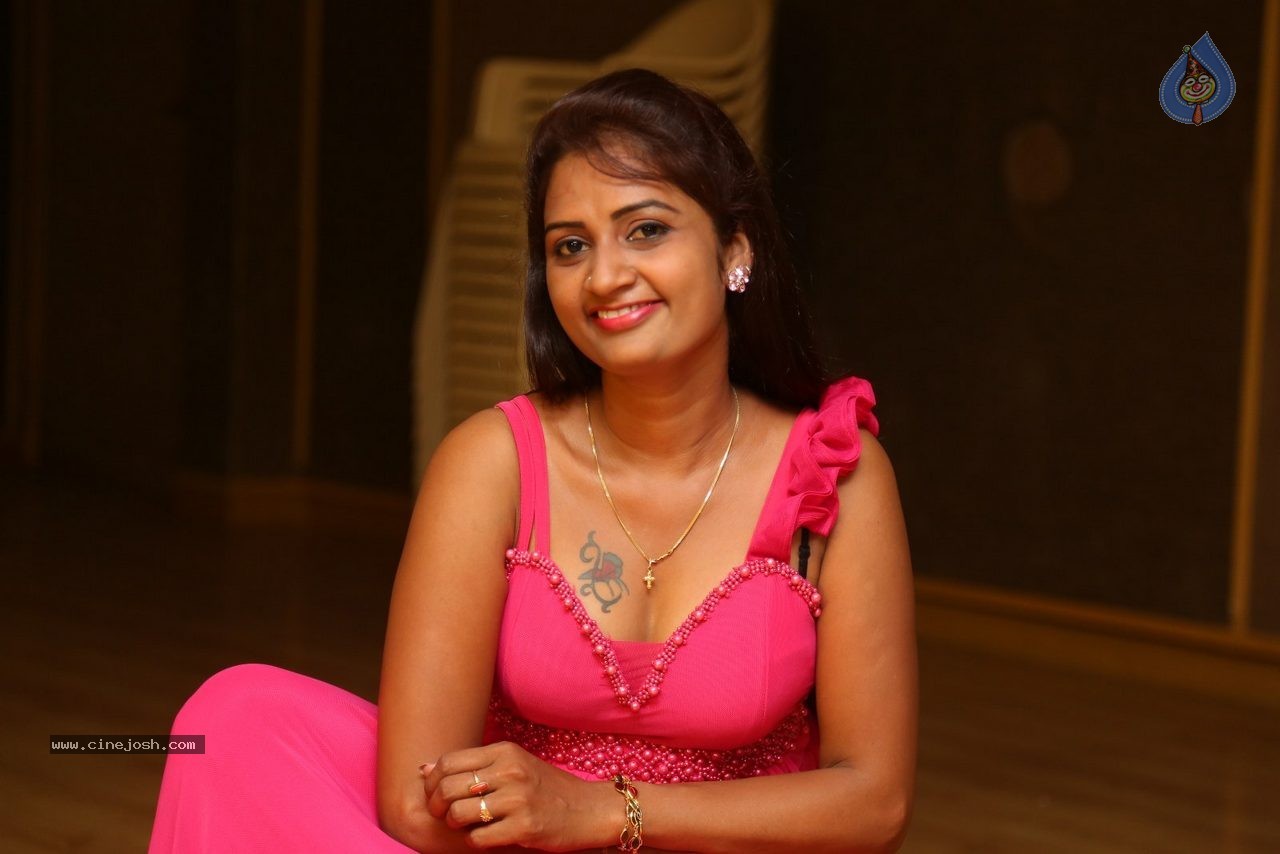 Kaveri Gallery - 38 / 64 photos