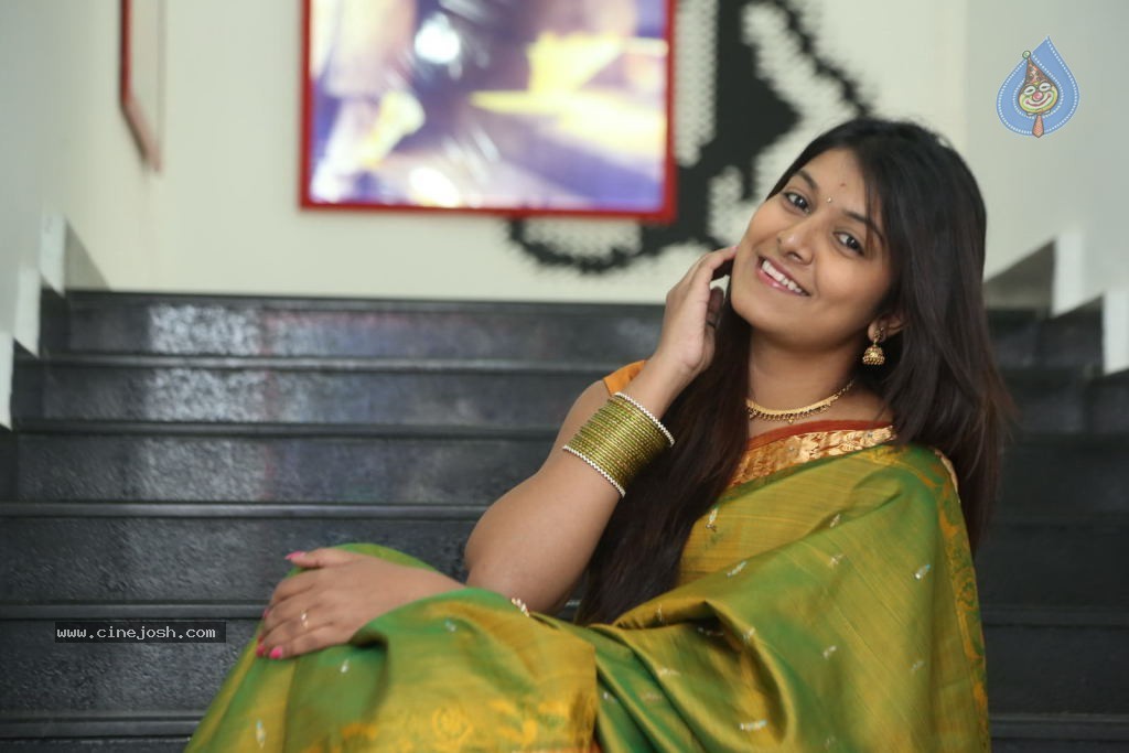 Kavya Kumar Latest Gallery - 51 / 107 photos