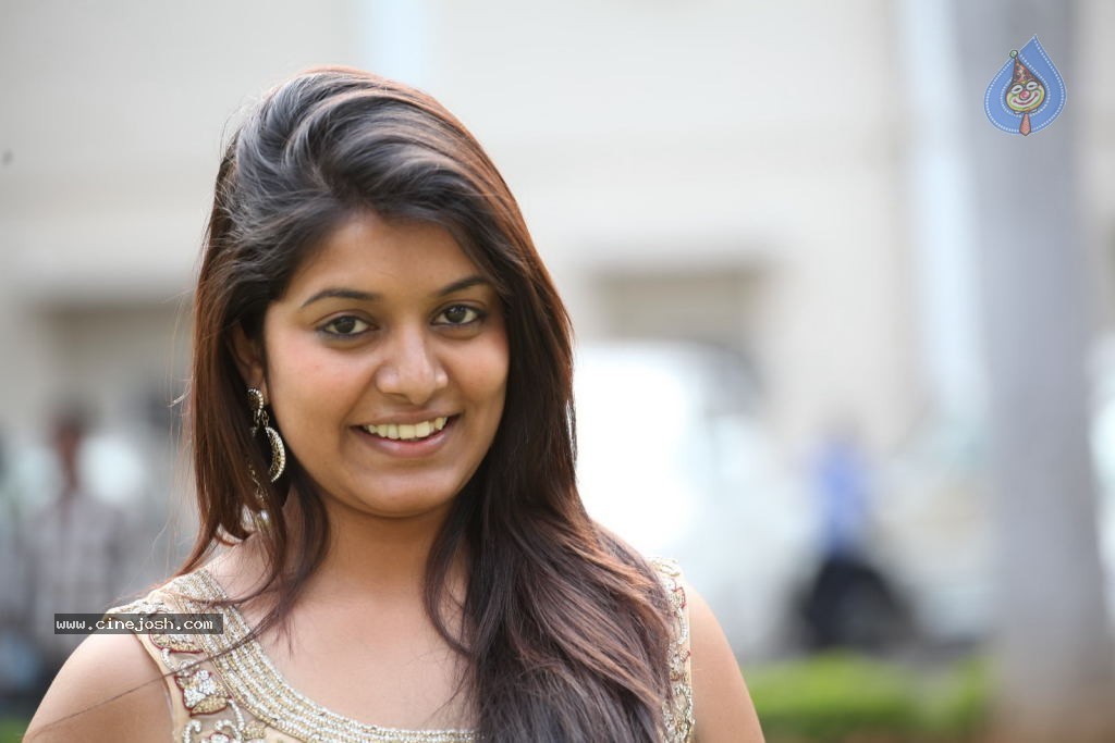 Kavya Kumar New Pics - 69 / 83 photos
