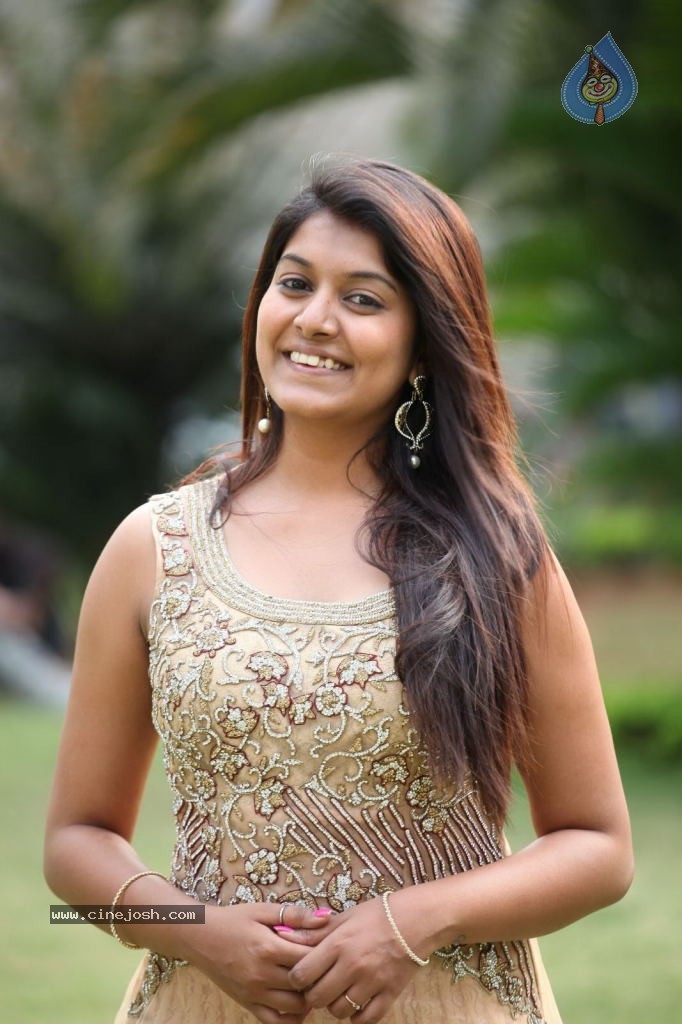 Kavya Kumar New Pics - 73 / 83 photos