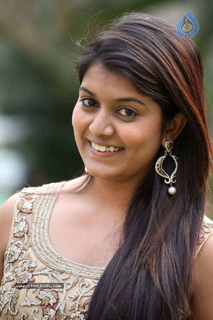 Kavya Kumar New Pics - 81 / 83 photos
