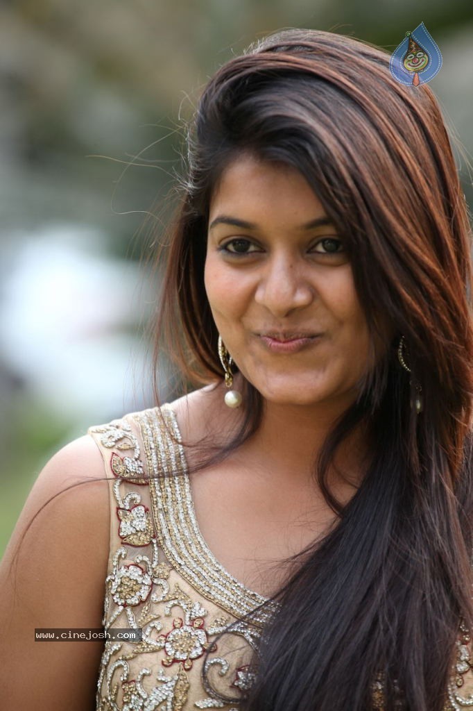 Kavya Kumar New Pics - 82 / 83 photos